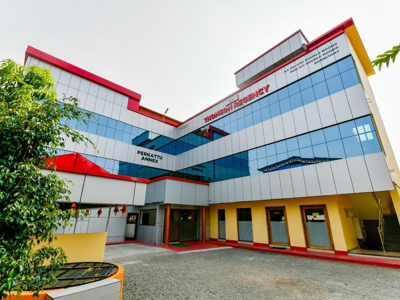 Thomson Regency Hotel Alwaye Ngoại thất bức ảnh